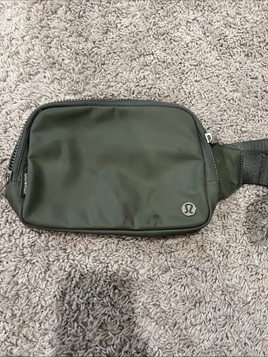 lululemon athletica Handbags - lululemon athletica Men's Olive Waist Pack - Minimalist Hip Bag